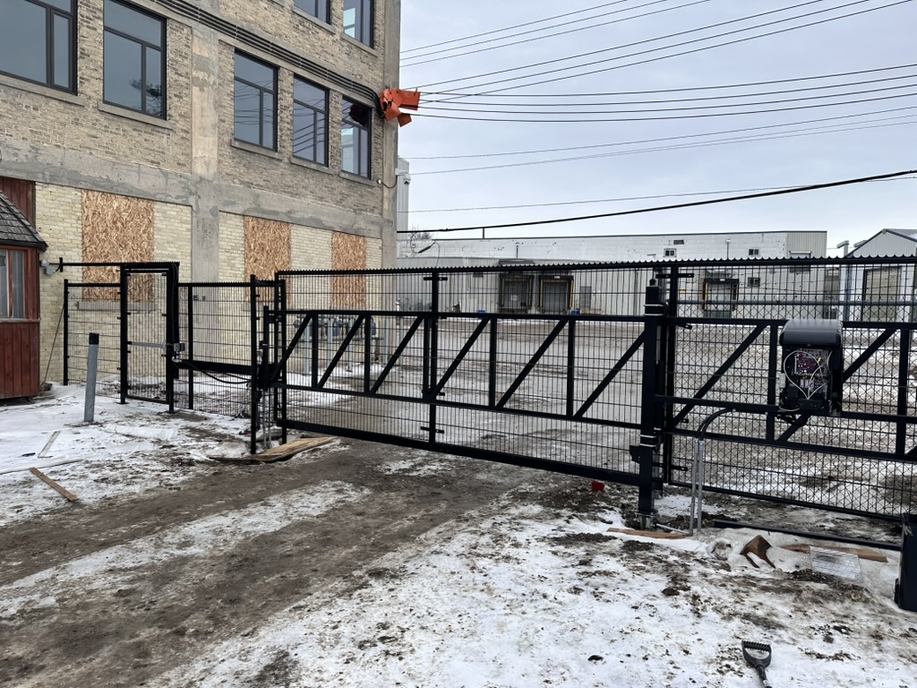 Welded wire cantilever gate with LiftMaster operator